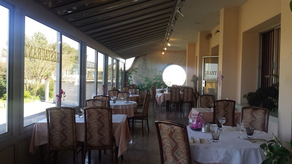 Готель Relais Du Soleil Chabeuil Екстер'єр фото